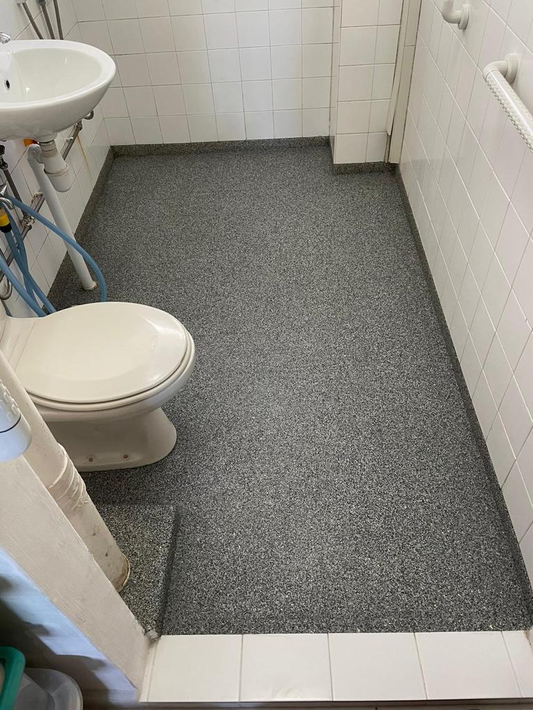 Bathroom epoxy overlay coating